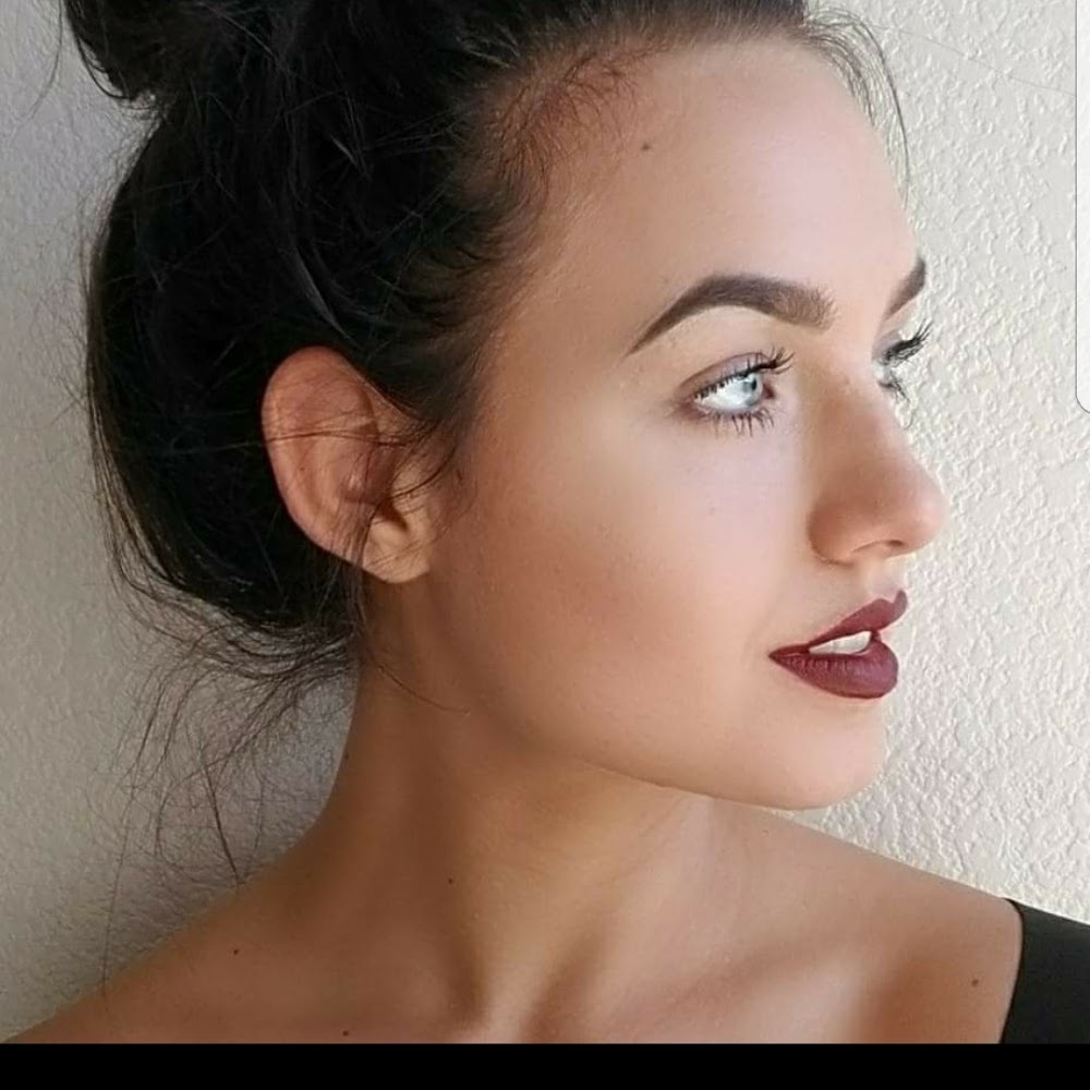 Meet your Posher, Jade